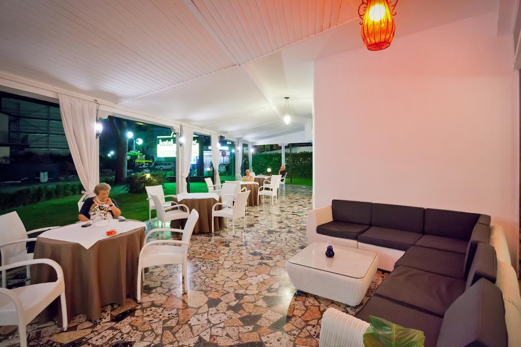 Hotel Marilu Eraclea Mare Exterior foto